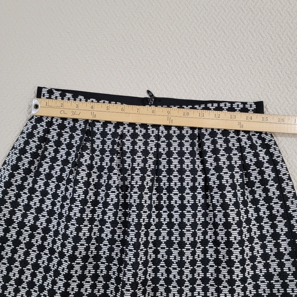 Reserved Black and White Pleated A-Line Skirt UK 14 = US 10 - Picture 8 of 15